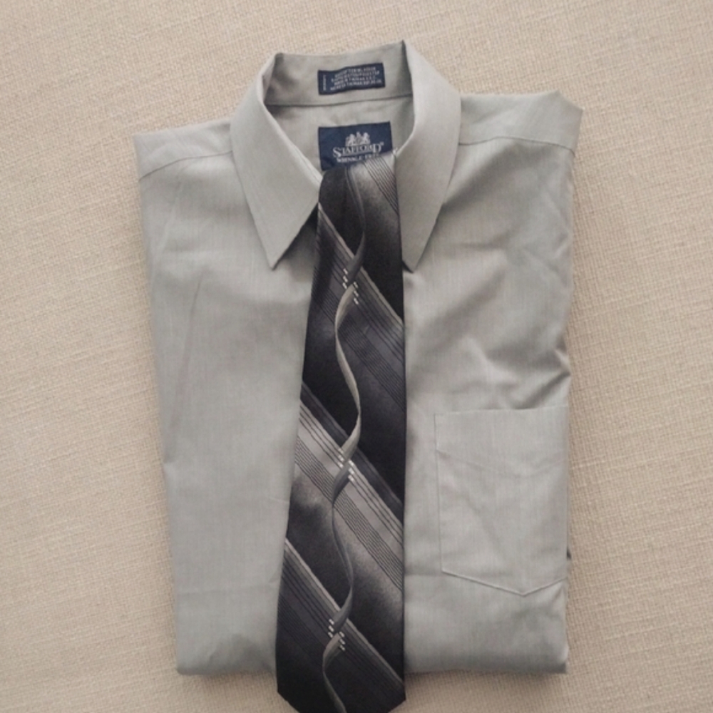 Stafford Gray Men's Shirt And Pierre Cardin Tie